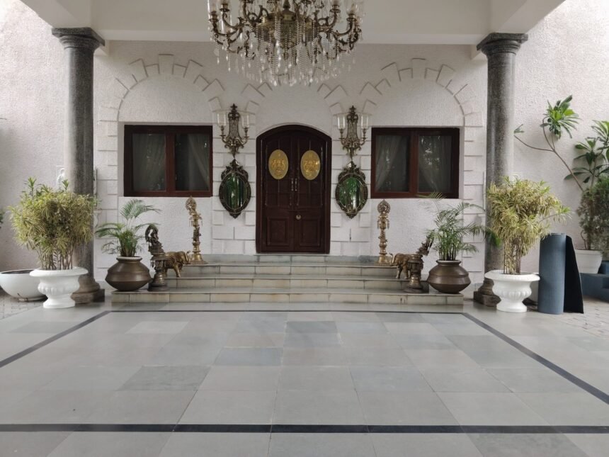 पूर्व डिप्टी सीएम टीएस सिंहदेव के घर बड़ी चोरी, हाथी की मूर्ति ले गए चोर – CCTV में पूरी वारदात